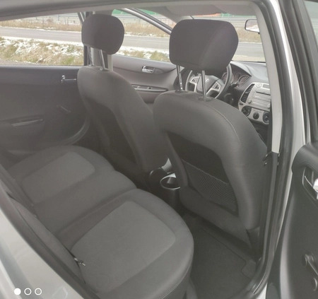 Hyundai i20 cena 17800 przebieg: 223200, rok produkcji 2011 z Libiąż małe 254